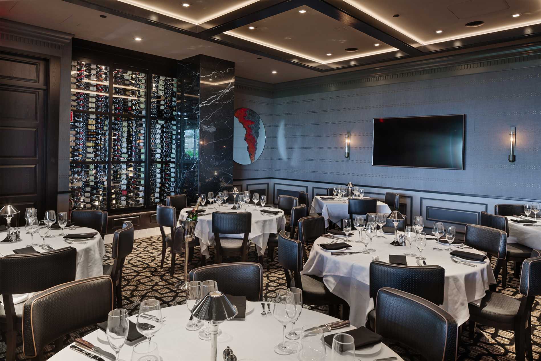 Mastro restaurant shop
